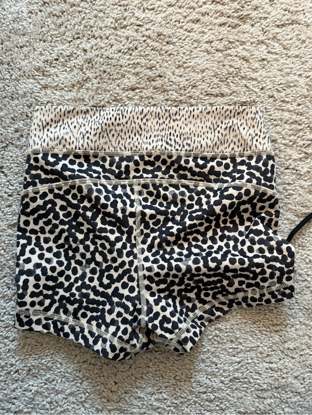 lululemon athletica Leopard Print High-Waist Women's Shorts - Beige/Black